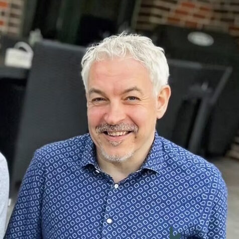 Sebastian Baumann, Der Podcast: Nicht wahr – aber nutzbar Björn Enno Hermans und Sebastian Baumann brennen für die Systemische Therapie.